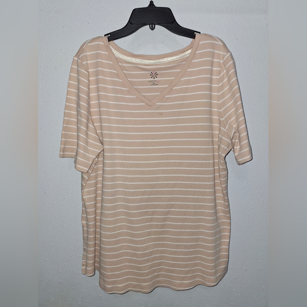 Isaac Mizrahi Beige and White Striped Short Sleeve Tee